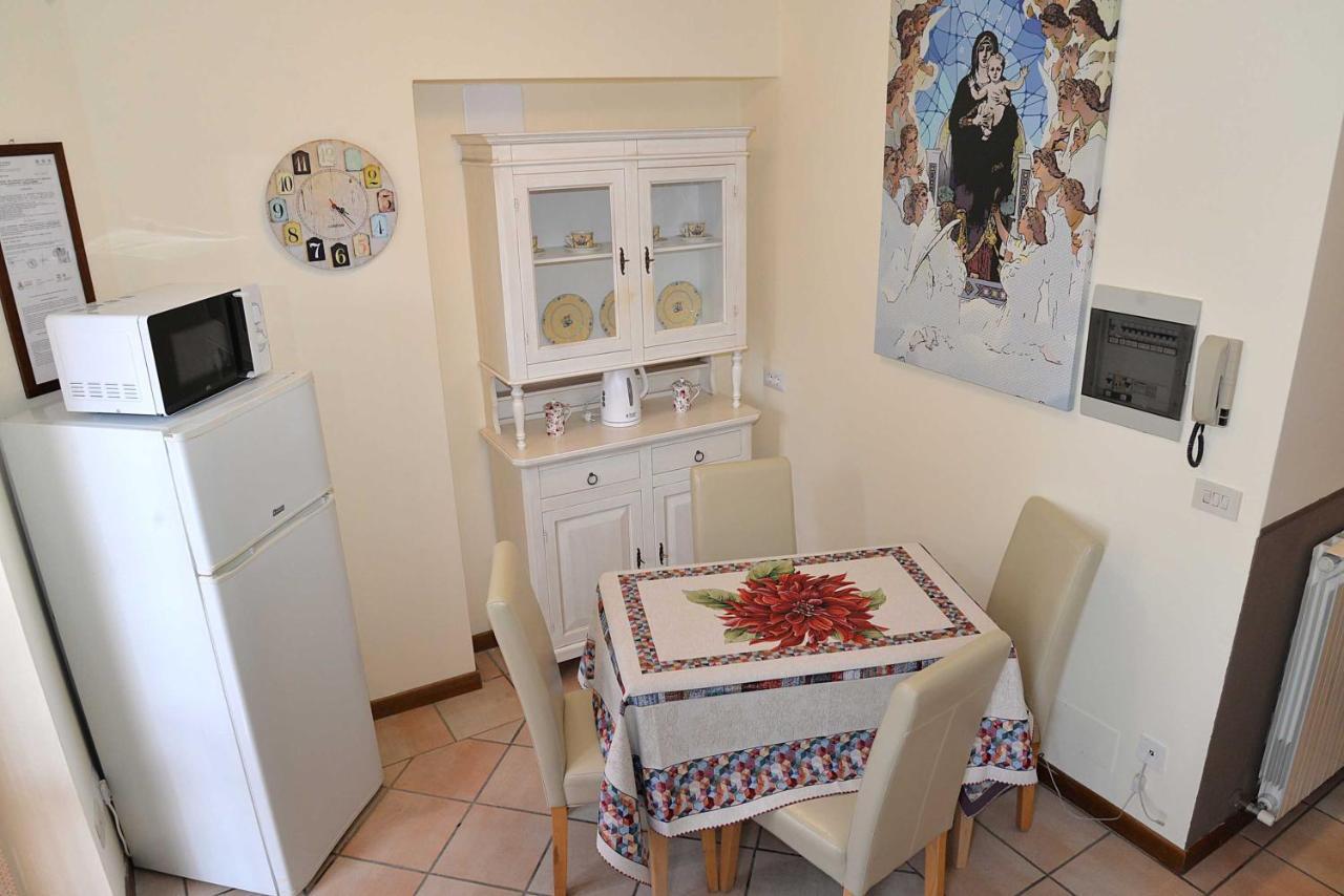 Camere Paolo Асизи Екстериор снимка