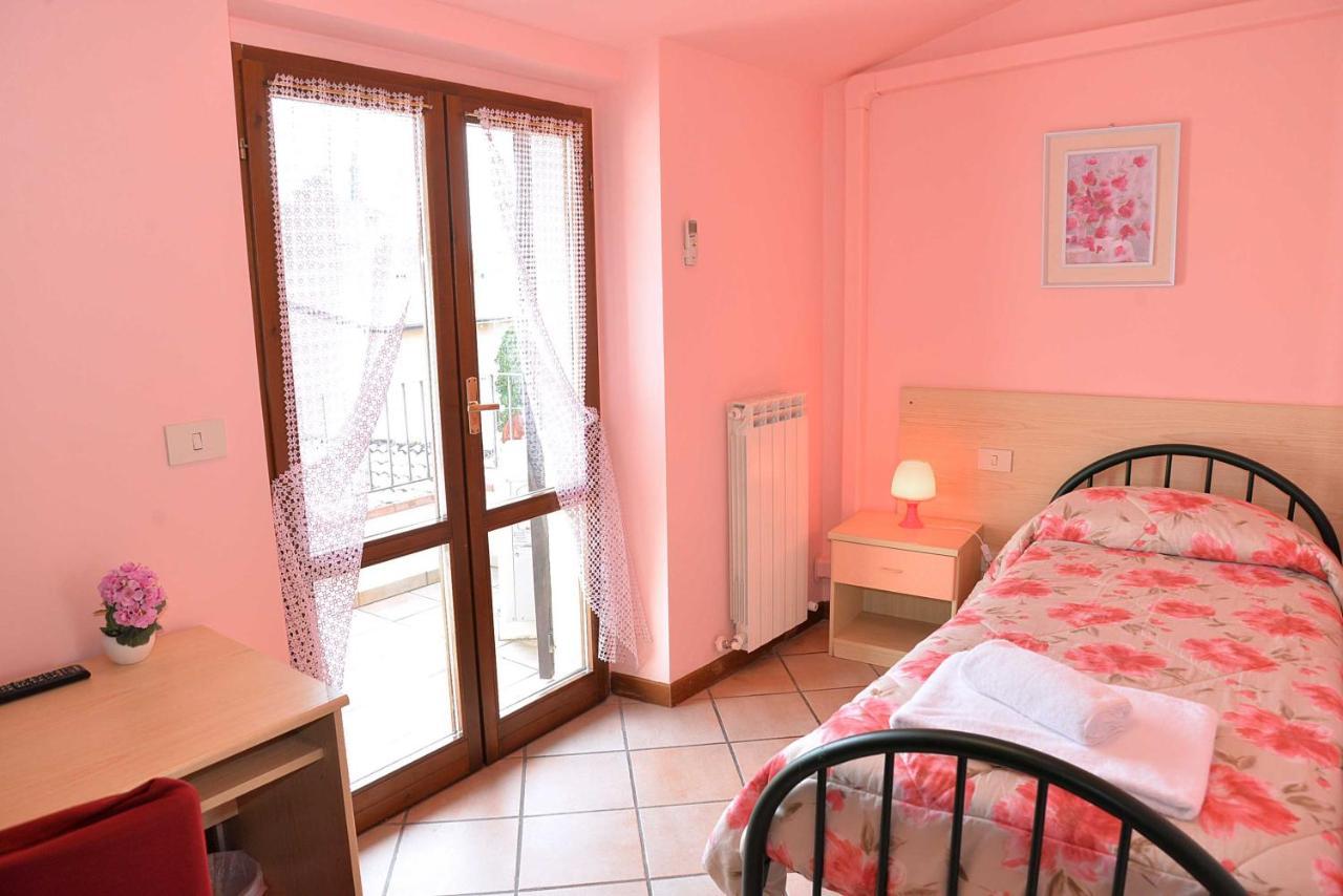 Camere Paolo Асизи Екстериор снимка
