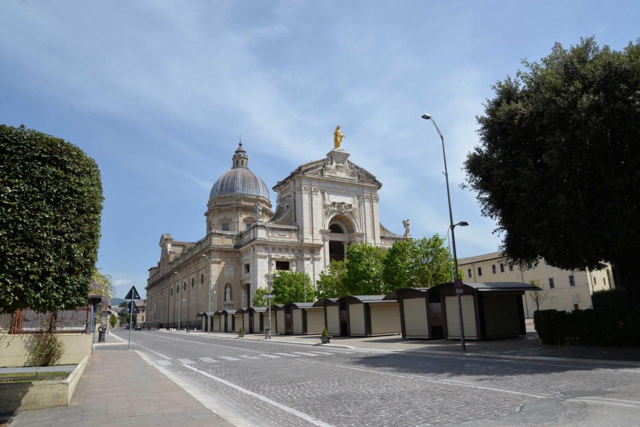 Camere Paolo Асизи Екстериор снимка